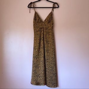Akaiv Dresses - Akaiv Leopard Print Midi Dress Akaiv Dresses - Akaiv Leopard Print Midi Dress